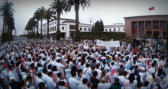 جهود متجددة لحل أزمة طلبة كليات الطب في المغرب