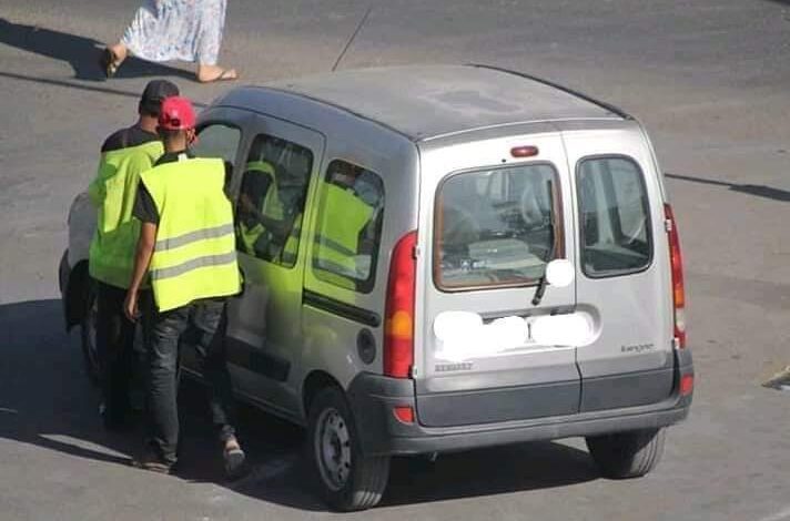 حارس سيارات بطنجة يُدان بثلاث سنوات حبسًا نافذًا بعد سرقة 55 مليون سنتيم