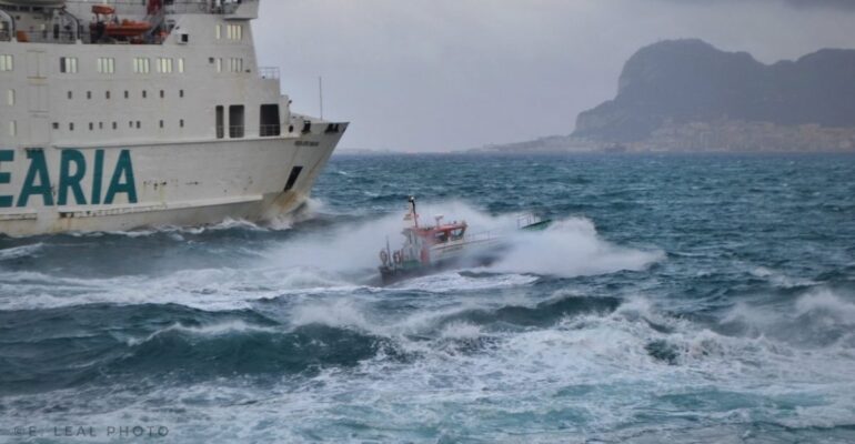 اضطرابات جوية تؤثر على حركة الملاحة بين المغرب وإسبانيا عبر مضيق جبل طارق