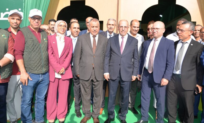 وزير الفلاحة يفتتح خدمات فضاء الاستشارة الفلاحية بالمعرض الجهوي للماعز بشفشاون